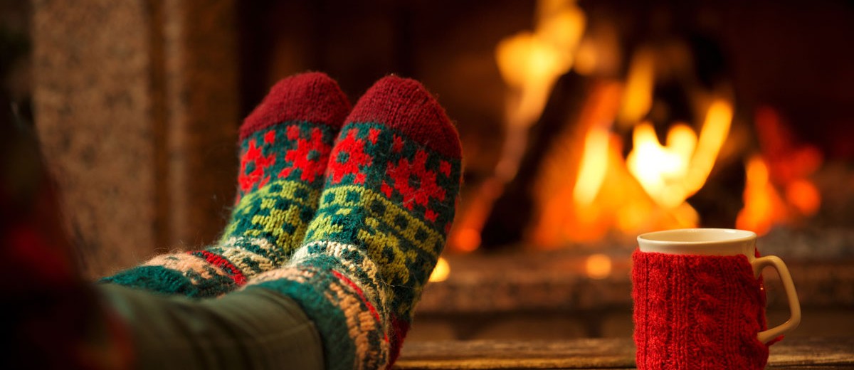 Feet-Up-Relaxing-Xmas-1200x520.jpg